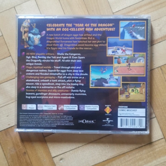 Vintage 1999/2000 Spyro Year Of The Dragon playstation Game/DVD - Picture 3 of 3